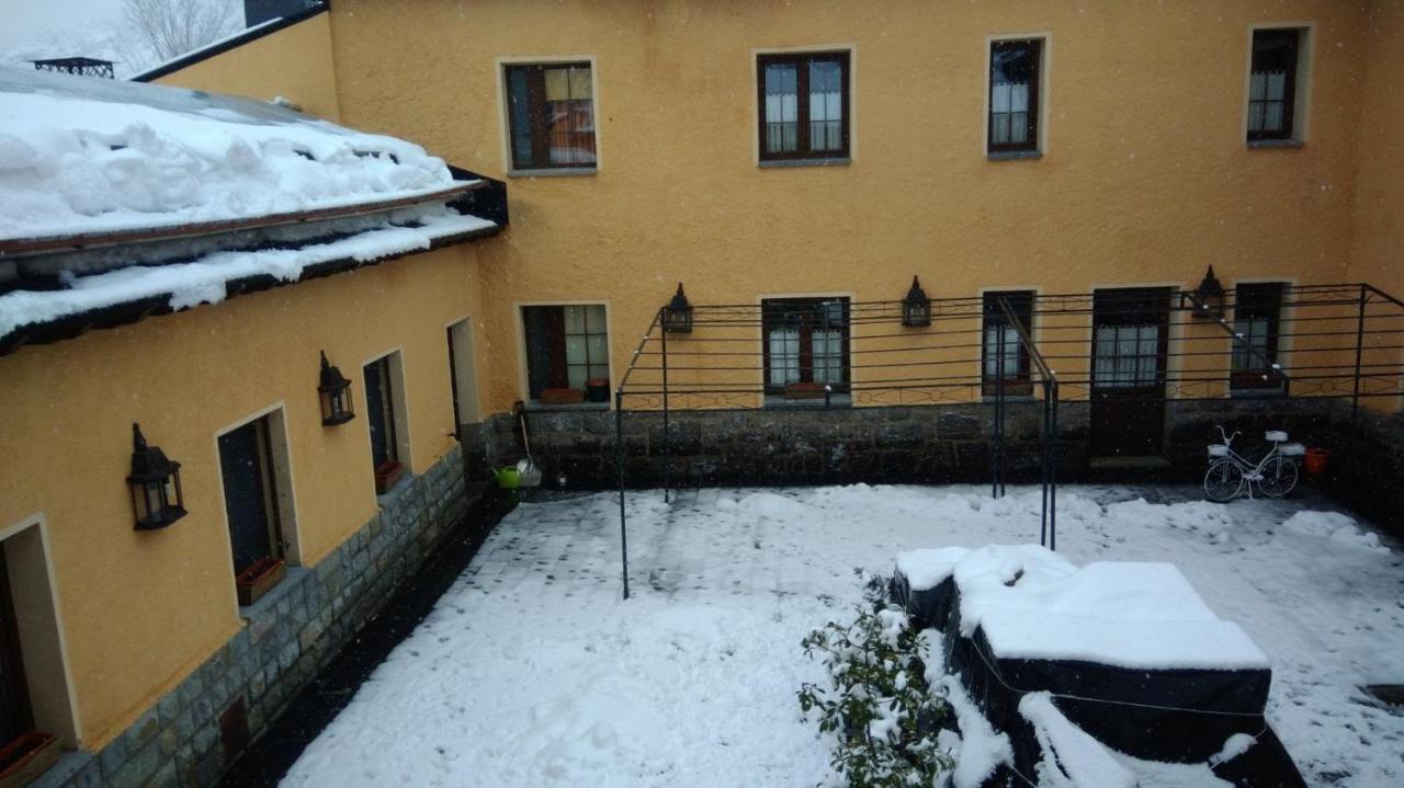Hotel Rural Los Arguellos Lugueros Екстериор снимка