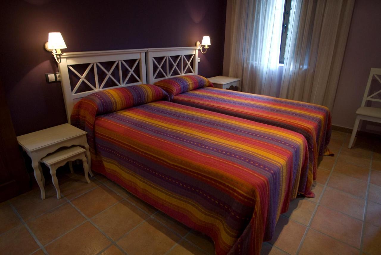 Hotel Rural Los Arguellos Lugueros Екстериор снимка