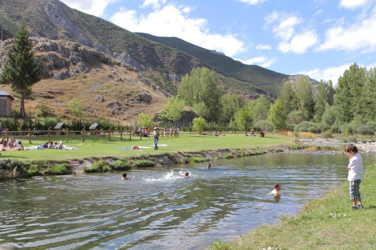 Hotel Rural Los Arguellos Lugueros Екстериор снимка